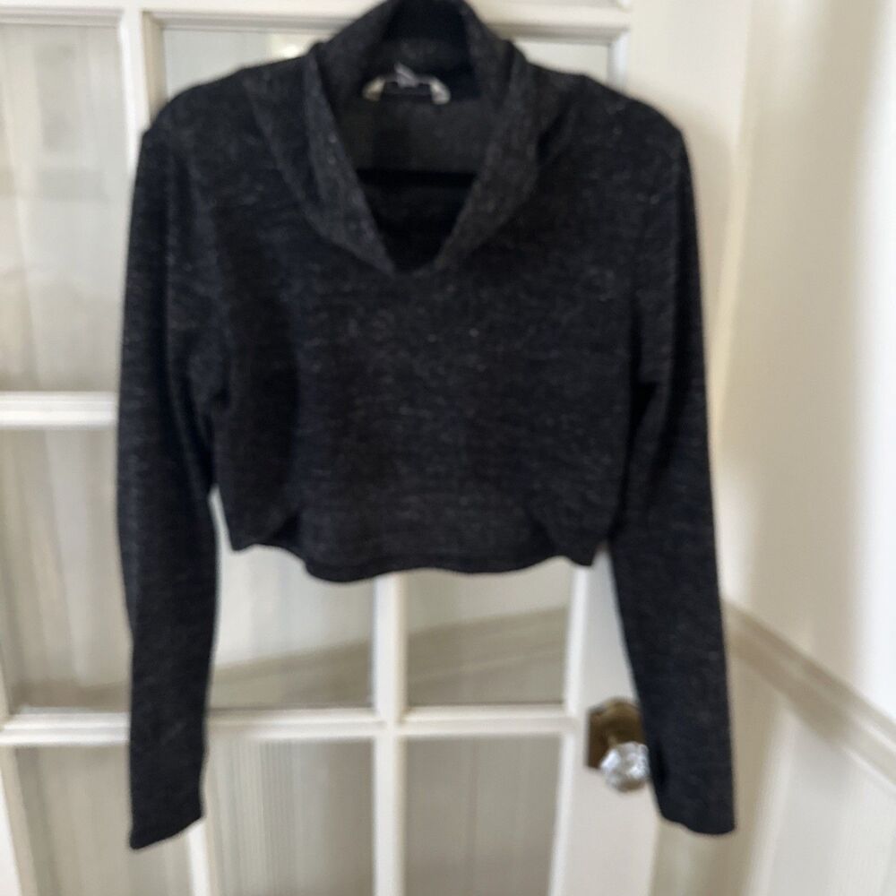 CAbi Hi-Low Crop Knit Turtleneck Sweater Top Women's Medium